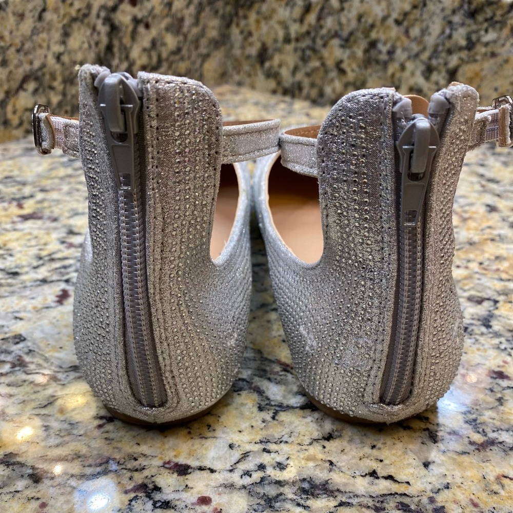 Girls Size 3 Silver Flats
